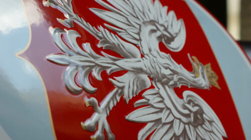 Godło Polski --> https://www.enamelsigns.pl/oferta/godla-i-herby/